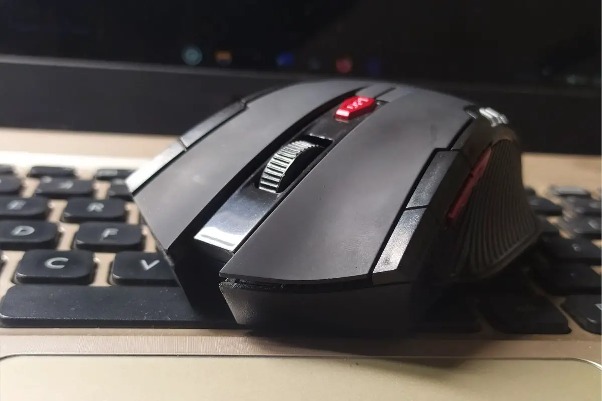 How To Pick The Best Mouse Sensitivity Settings For Valorant (1)